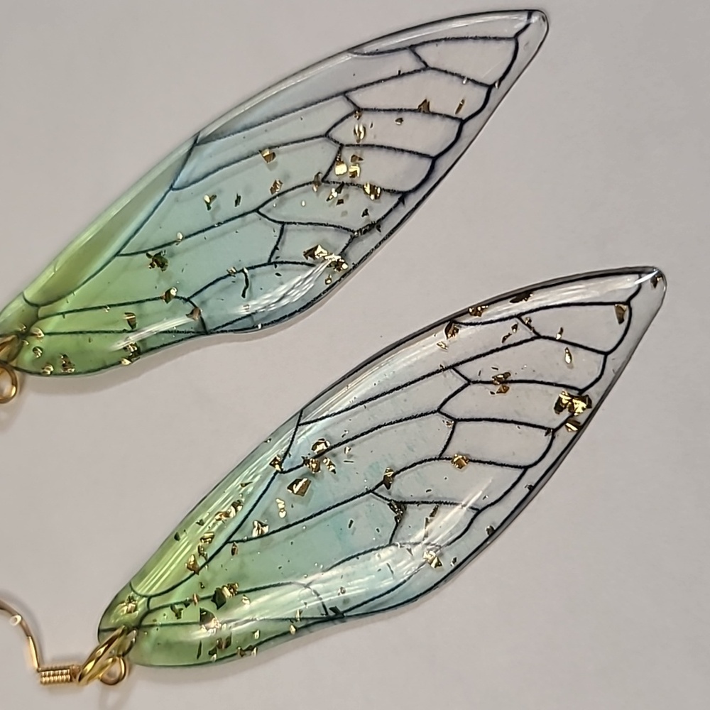 ❤️🔥host Pick!❤️🔥Handmade Dragonfly wing earrings - Picture 2 of 3